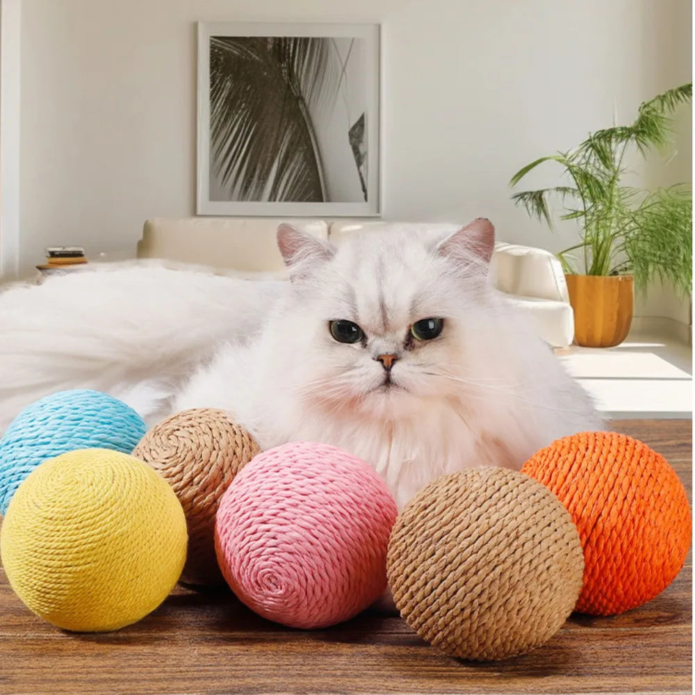 Sisal Cat Scratching Ball Toy with Bell — 10cm