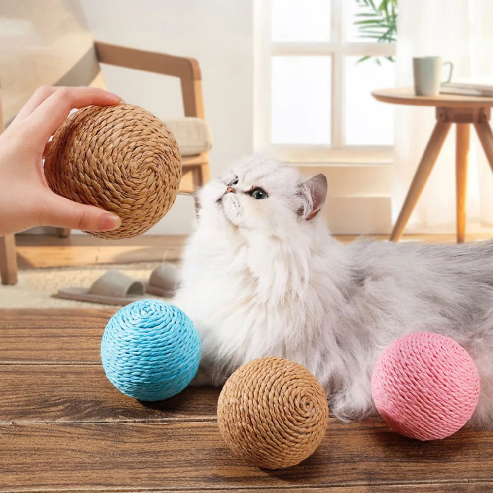 Sisal Cat Scratching Ball Toy with Bell — 10cm