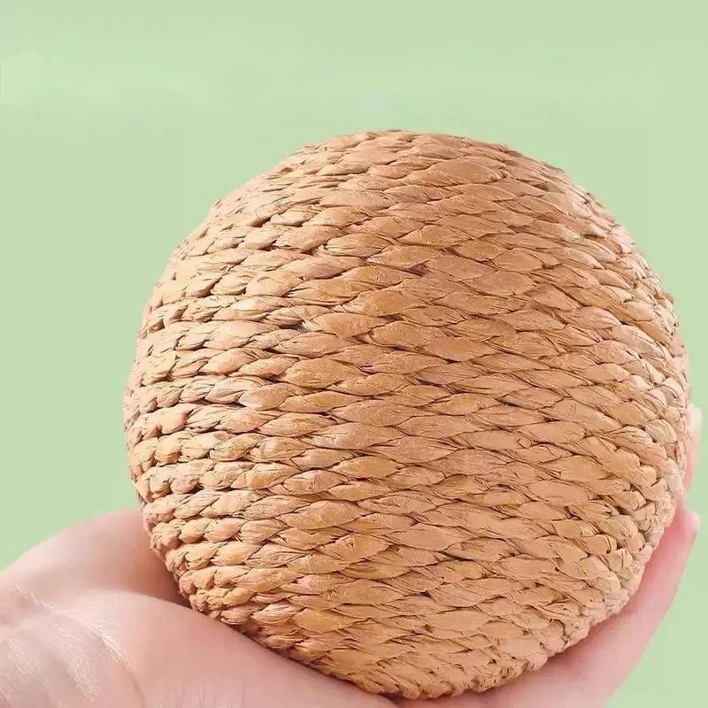 Sisal Cat Scratching Ball Toy with Bell — 10cm